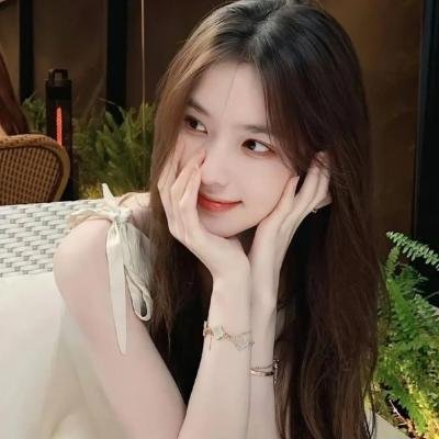 陆小姐！你前夫又来追你啦